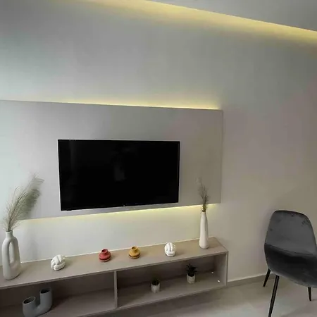 Ladadika Luxury #4 Апартаменты *